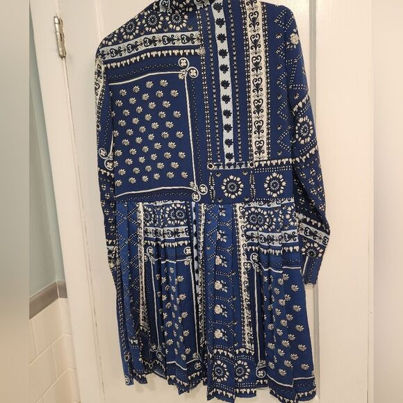 Zara Small Dress Blue and White Patterned Dress - Picture 4 of 11